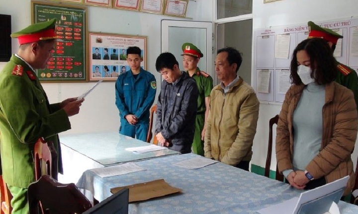 Quảng Nam: Đưa và nhận hối lộ hơn 1,5 tỷ đồng, 3 đối tượng bị bắt tạm giam