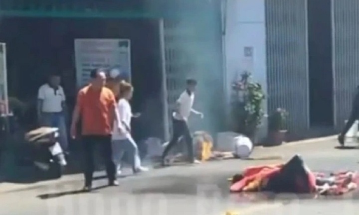 Chồng đổ 5 lít xăng thiêu vợ cũ, cả hai bỏng nặng