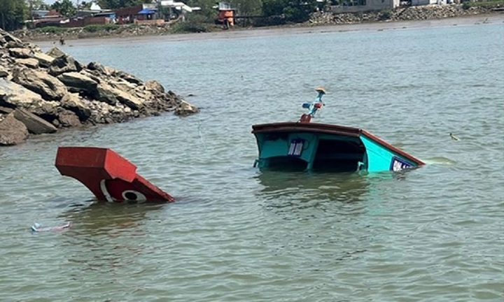 Cục Đăng kiểm thông tin về con tàu lật ở Đồng Nai khiến một thai phụ tử vong