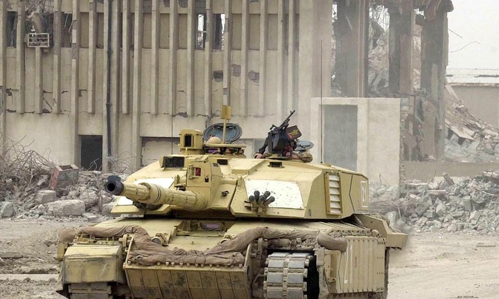 Binh sĩ Ukraine hoàn thành khóa huấn luyện vận hành xe tăng Challenger 2