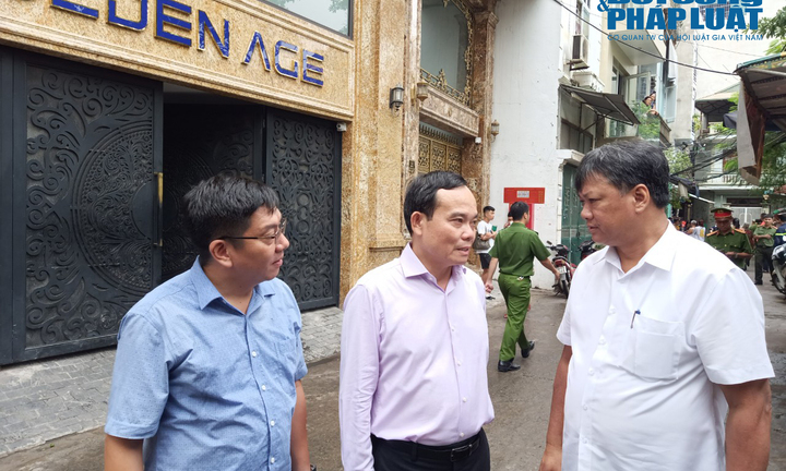 Phó Thủ tướng trực tiếp xuống hiện trường vụ cháy ở Hà Nội kiểm tra, chỉ đạo cứu hộ 