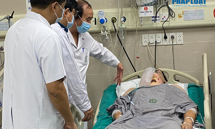 Vụ cháy chung cư mini ở Hà Nội: Các nạn nhân chủ yếu ngạt khói, đen toàn bộ mặt mũi tay chân