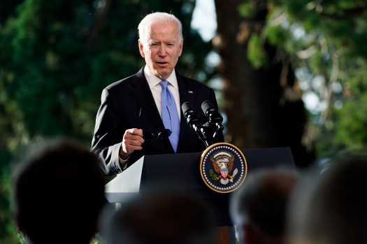Video: Tổng thống Biden nhầm lẫn 