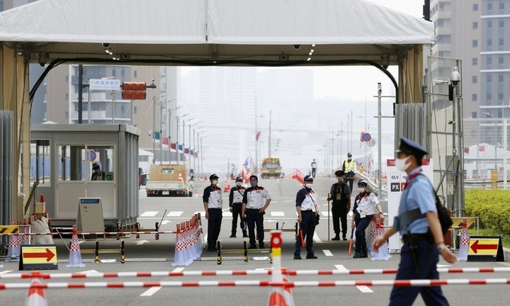 Phát hiện trường hợp mắc COVID-19 đầu tiên trong làng Olympic