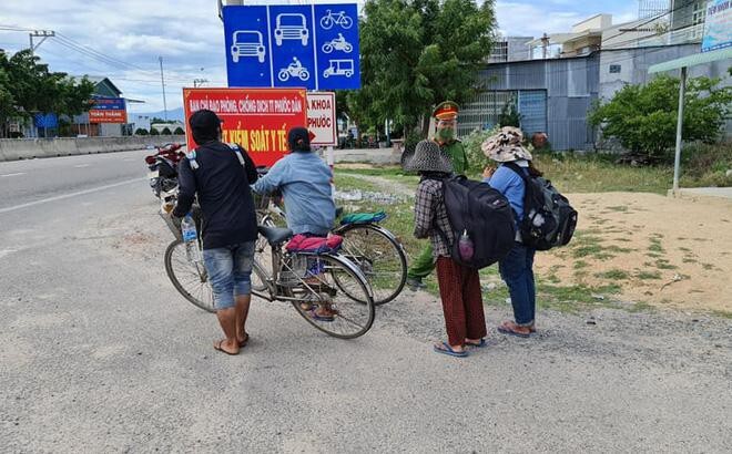 Xúc động sau câu chuyện thất nghiệp mùa dịch, 4 mẹ con đạp xe từ Đồng Nai về quê Nghệ An