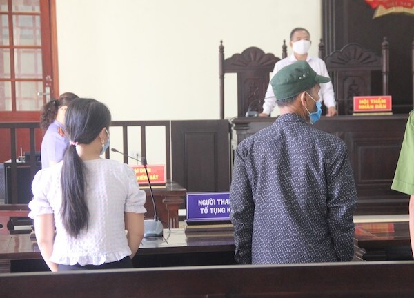 Chuỗi ngày đen tối của thôn nữ và hành trình bán bò tìm con của cha già