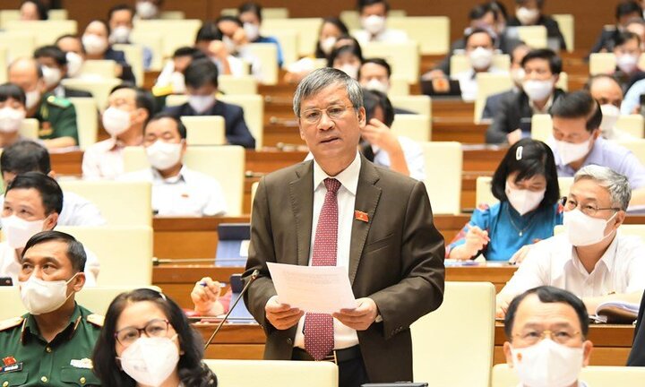 “Quốc hội không nên chỉ bấm nút thông qua mà cần có kế hoạch giám sát