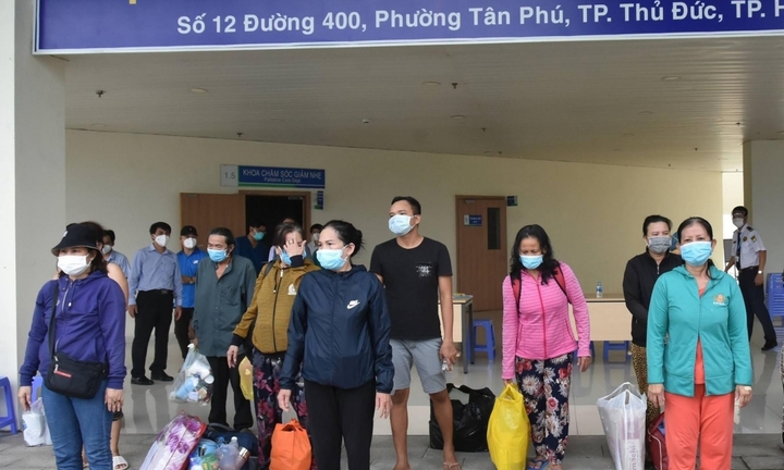 TP.HCM: 17 bệnh nhân nặng, nguy kịch được xuất viện