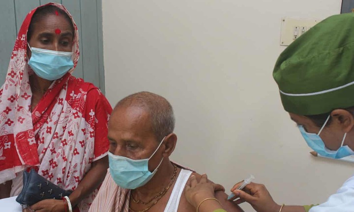 Mỹ nói gì về lời kêu gọi của WHO về việc hoãn tiêm liều bổ sung vaccine COVID-19?