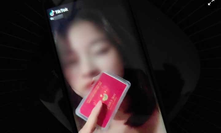 Bị chỉ trích vì khoe có