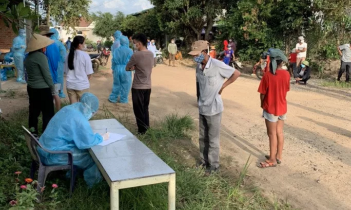 Xuất hiện nhiều ca mắc COVID-19 sau tiệc sinh nhật, chủ tịch xã ở Đắk Lắk bị tạm đình chỉ