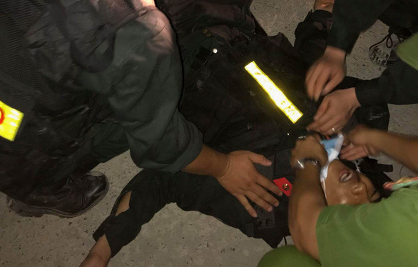 5 chiến sĩ công an bị thương trong lúc bảo vệ xe chở thiết bị điện gió