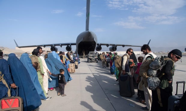 Rò rỉ báo cáo về việc Mỹ để cổng sân bay Kabul mở trước vụ tấn công đẫm máu ngày 26/8