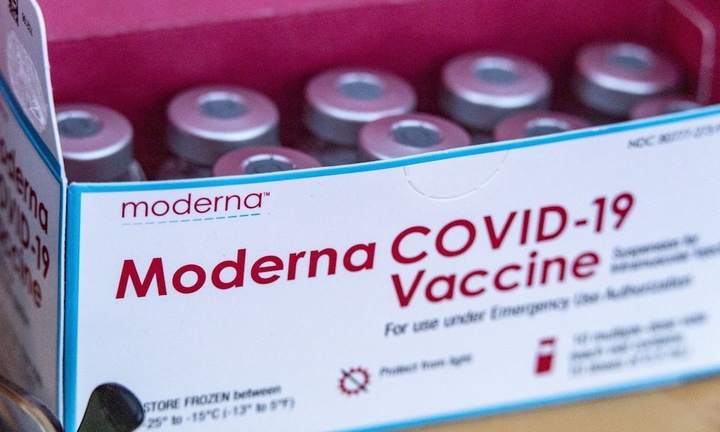 Moderna chính thức lên tiếng về tạp chất được phát hiện trong lô vaccine ở Nhật Bản