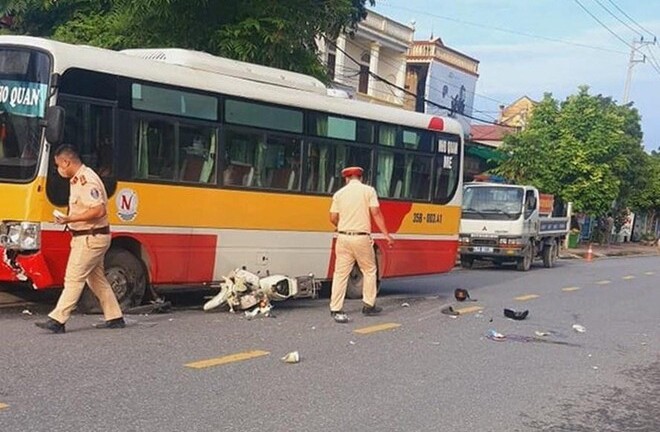 Tin tức tai nạn giao thông ngày 7/9: Va chạm với xe buýt, một học sinh tử vong tại Ninh Bình