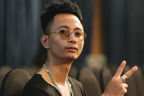 Rhymastic lên tiếng xin lỗi vì bình luận, tuyên bố sẽ không chia sẻ ý kiến cá nhân trên Facebook