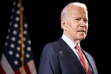 Tỷ lệ ủng hộ Tổng thống Biden tiếp tục giảm mạnh