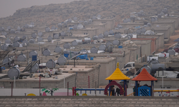 Ảnh: Cuộc sống tại thị trấn dành cho người