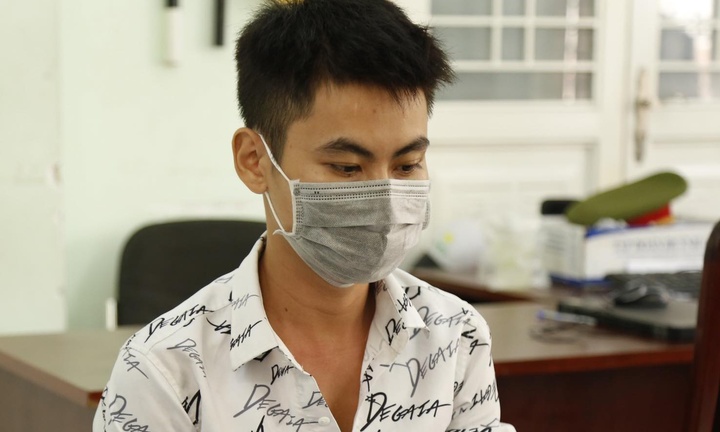 Tạm giữ nghi can giả danh công an đe doạ và đòi tiền của gái mại dâm