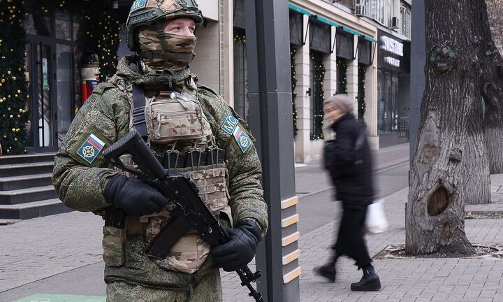 Biểu tình ở Kazakhstan: Lực lượng do Nga dẫn đầu bắt đầu rút quân