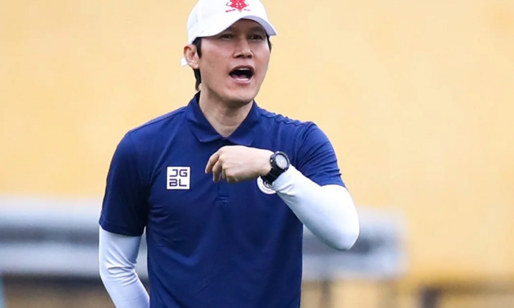 HLV Hàn Quốc bất ngờ chia tay CLB Hà Nội trước thềm mùa giải 2022