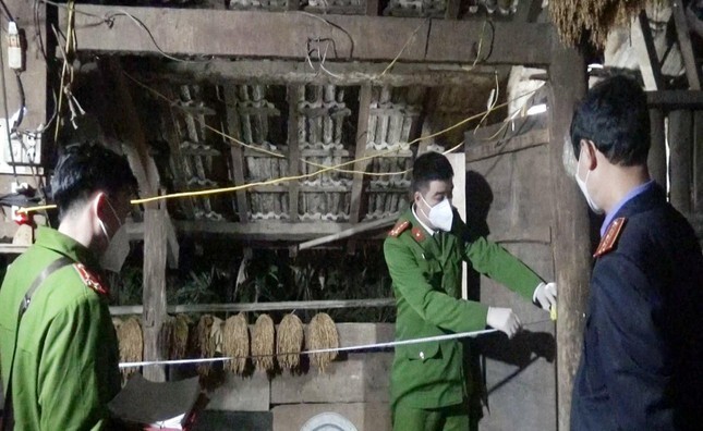 Khởi tố vụ án bố chồng dùng súng tự chế bắn chết con dâu 