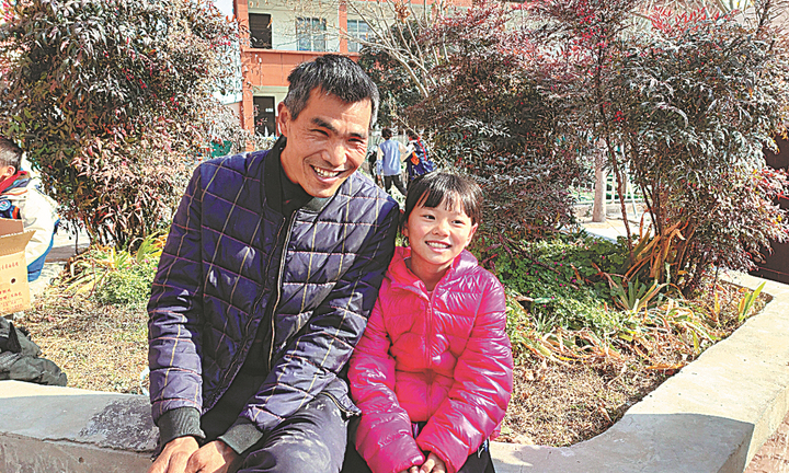 Thầy hiệu trưởng tự bỏ tiền tiết kiệm xây trường cho trẻ em làng quê và chia sẻ xúc động