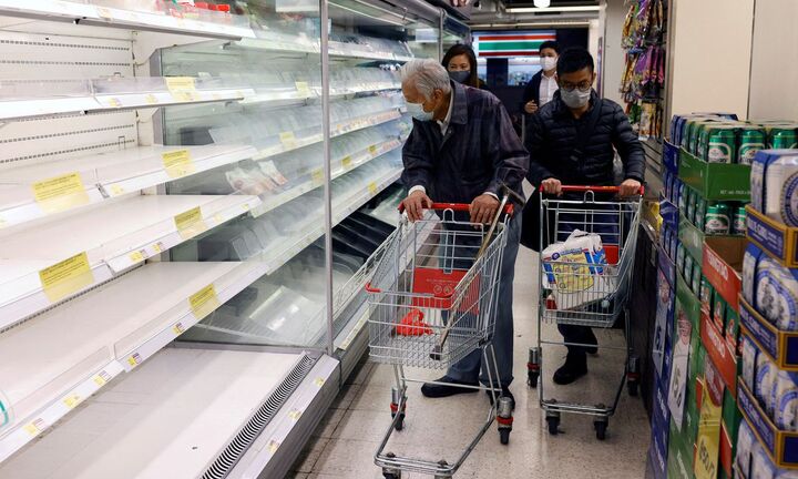 Hong Kong: Người dân đổ xô mua đồ trước tin đồn đóng cửa toàn thành phố 