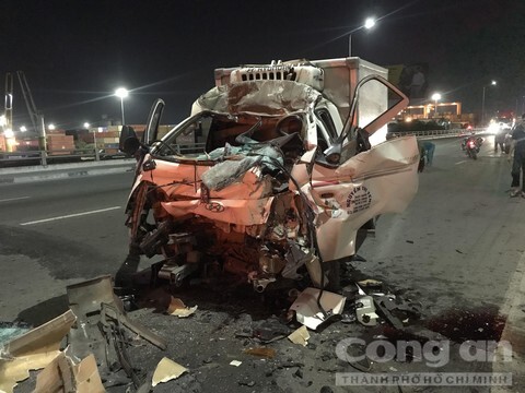 Tin tức tai nạn giao thông mới ngày 8/3: Xe tải 