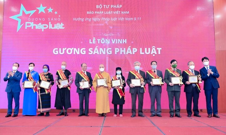 Bình chọn, tôn vinh gương sáng pháp luật lần thứ hai: Cổ vũ, lan tỏa tinh thần Thượng tôn pháp luật