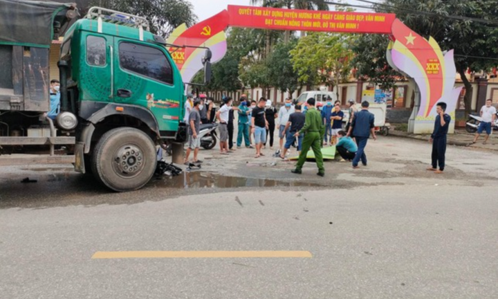Tin tức tai nạn giao thông mới ngày 17/3: Va chạm với xe tải, nam sinh 20 tuổi tử vong