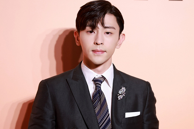 Trung Quốc siết chặt kiểm tra và sẽ công khai việc đóng thuế của toàn bộ nghệ sĩ