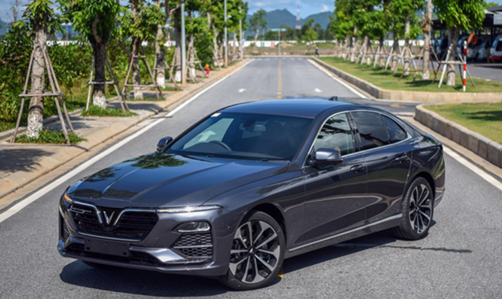 Bảng giá xe ô tô VinFast mới nhất tháng 4/2022: Nhiều ưu đãi hấp dẫn