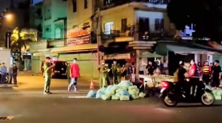 Tin tức tai nạn giao thông mới ngày 22/4:  Cô gái tử vong khi phóng xe máy, truy hô cướp ở TP.HCM