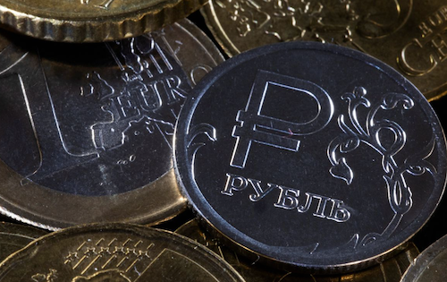 Đồng Rúp của Nga đạt đỉnh trong vòng 2 năm so với đồng Euro