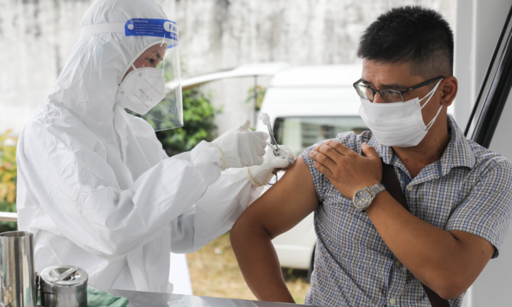 Bộ Y tế lý giải nguyên nhân cần ký cam kết tiêm vaccine ngừa COVID-19