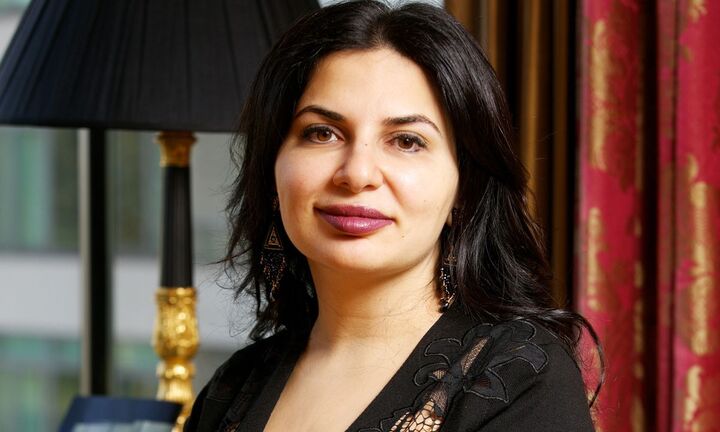 FBI treo thưởng 100.000 USD cho thông tin giúp bắt giữ  'Nữ hoàng tiền ảo'