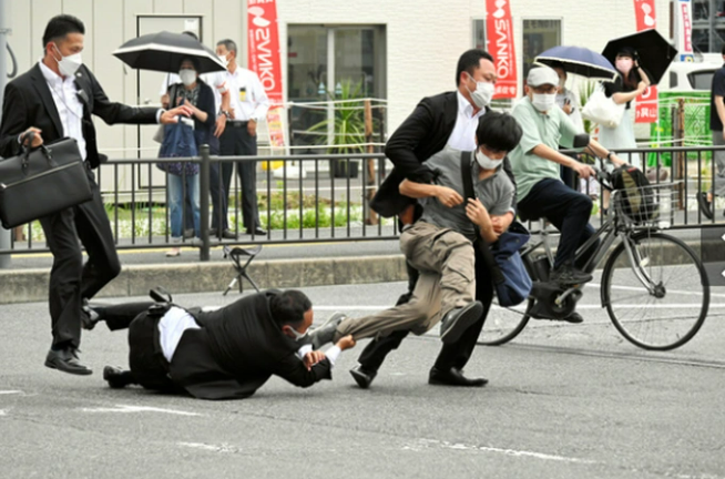 Cựu Thủ tướng Nhật Bản Abe bị bắn gục: Lời khai của nghi phạm