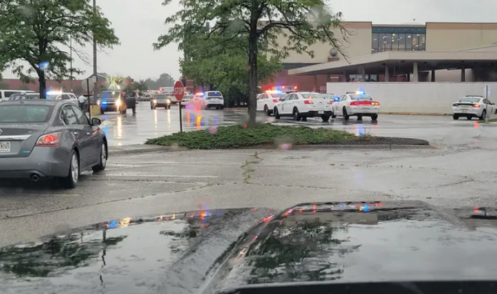 Xả súng ở trung tâm thương mại Mỹ, 4 người thiệt mạng