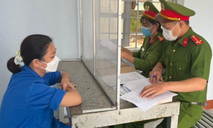 Bắt 2 phụ nữ lừa đảo hàng loạt chủ tiệm vàng, chiếm đoạt hàng trăm triệu đồng