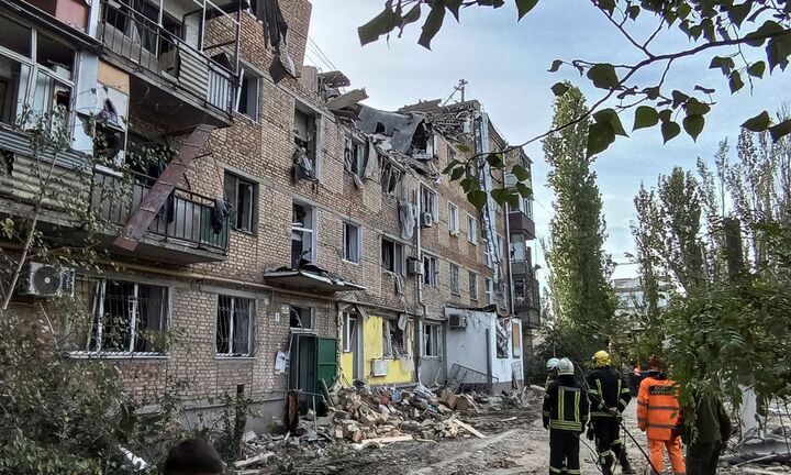 Nga tiếp tục phóng tên lửa vào hơn 40 thành phố và thị trấn Ukraine