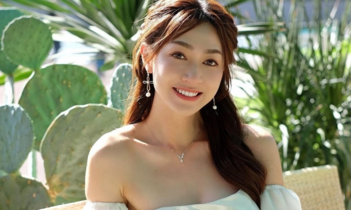 Hoa hậu Hong Kong gây hấn vì cho rằng đàn em được thiên vị