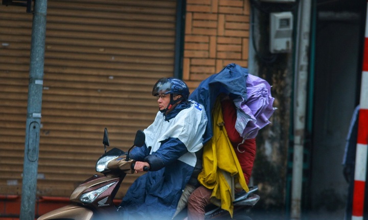 Tin tức dự báo thời tiết hôm nay 1/12: Hà Nội rét đậm, có mưa dông