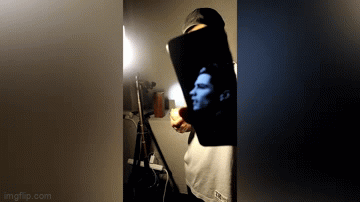 Video: Nghệ sĩ Trung Quốc cắn quả táo tạo thành hình Ronaldo