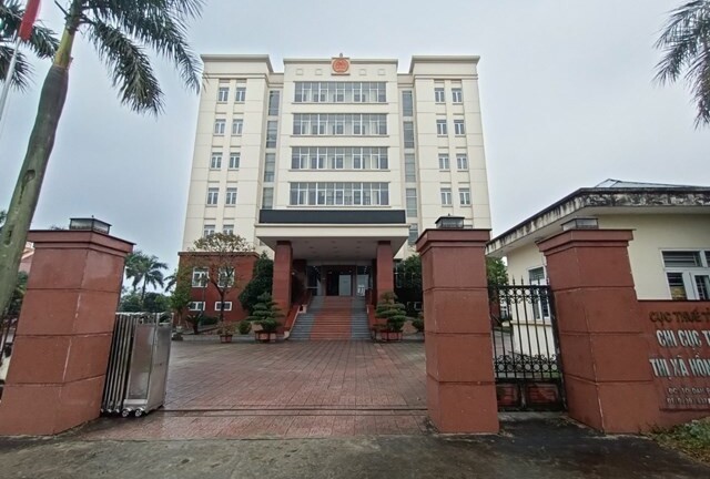 Quyền đội trưởng kiểm tra thuế ở Hà Tĩnh mất liên lạc hơn 1 tháng sau khi bị kiện đòi 3 tỷ đồng