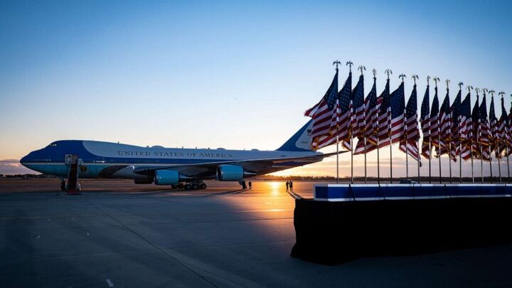 Căn cứ quân sự chứa chuyên cơ Tổng thống Mỹ bị đột nhập