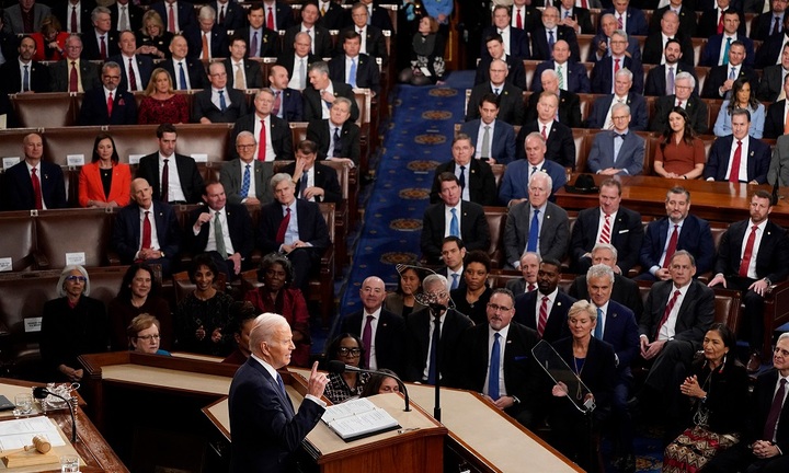 Tổng thống Biden thúc giục Quốc hội nâng mức trần nợ
