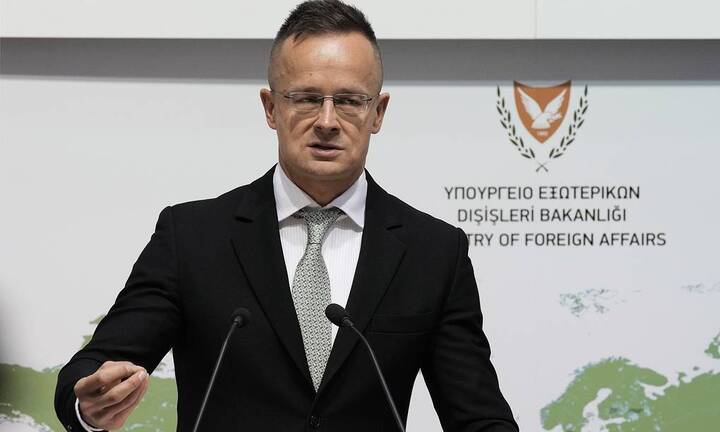 Ngoại trưởng Hungary: Chỉ ngừng bắn mới kết thúc cuộc xung đột Ukraine