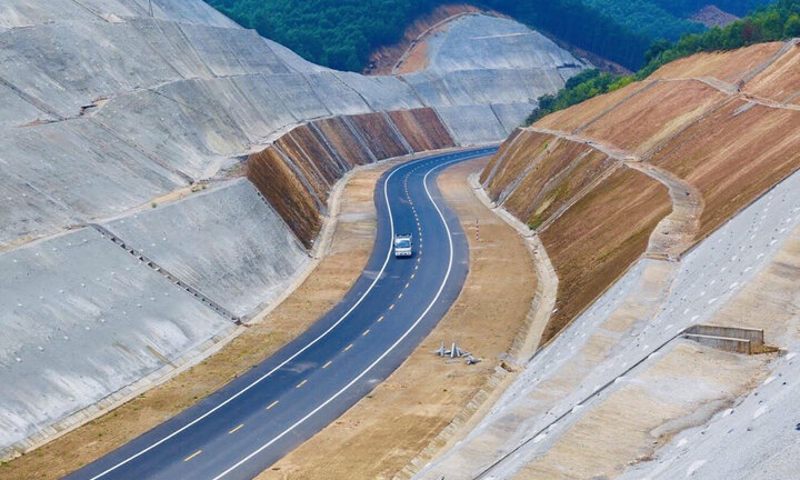 Hơn 3.000 tỷ đồng nâng cấp cao tốc La Sơn - Tuý Loan lên 4 làn xe