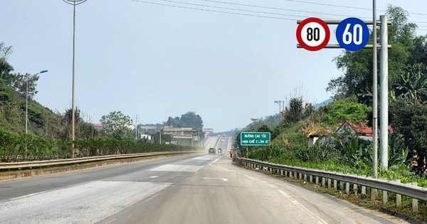 Khẩn trương khắc phục bất cập tại nút giao IC8 cao tốc Nội Bài - Lào Cai